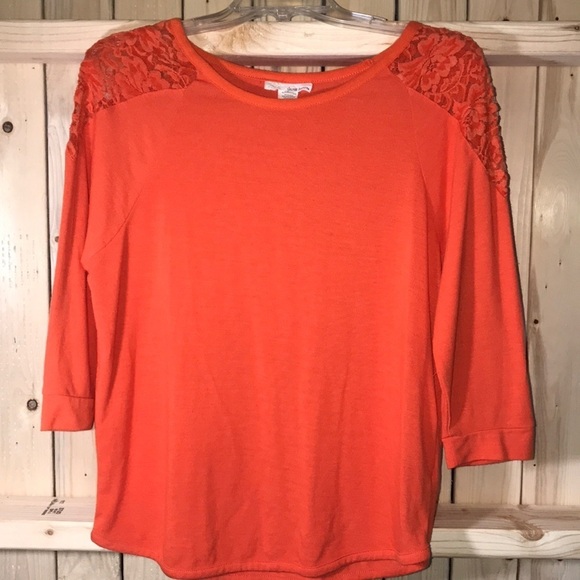 Derek Heart Tops - Derek Heart Large blouse orange lace